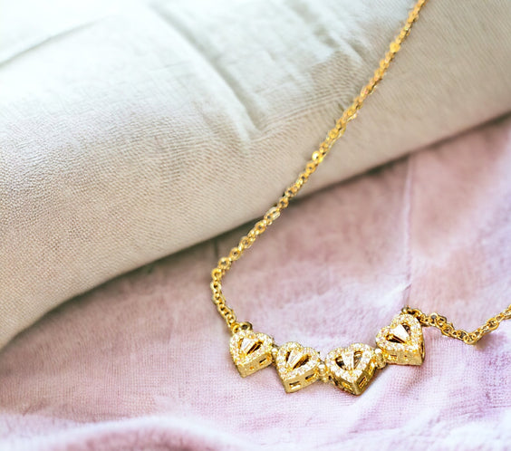 Drága Unokánk -  Ballagási Nyaklánc - A03-Z01 - 4 szív 1 szerencsehozó lóhere minta 😍